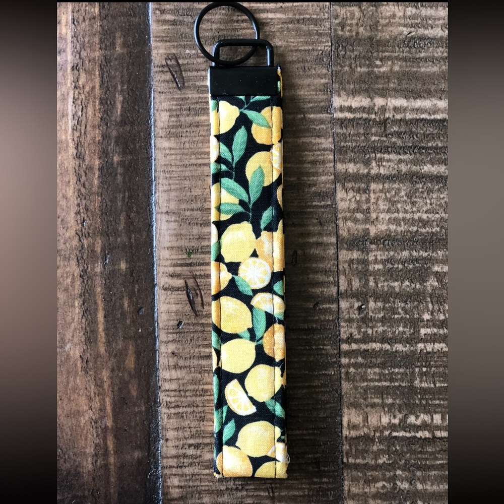 Wristlet keychains - Picture 11 of 15
